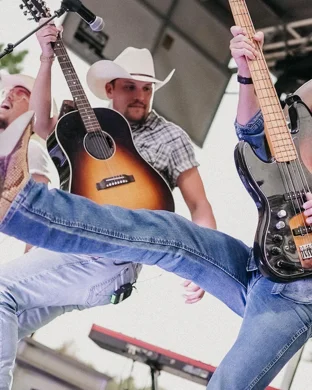 Live concert by Brandon Hardesty